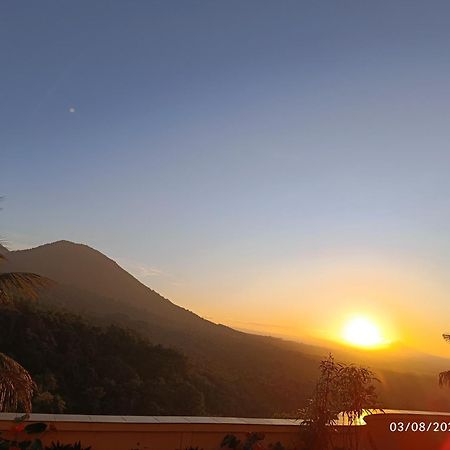 Dwan Tea Mountain Side Acomodação com café da manhã Jatiluwih Exterior foto